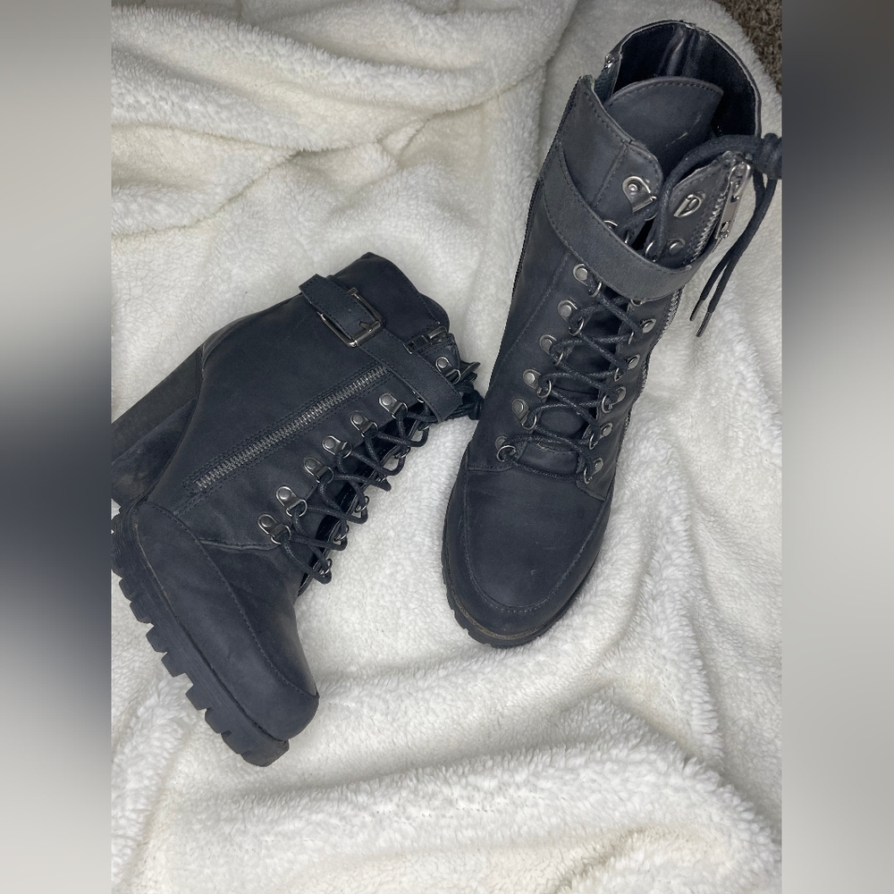 Black Boots